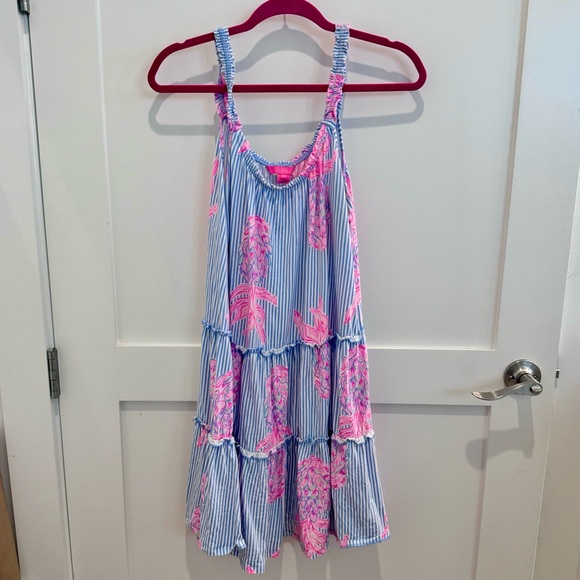 Beauty! 🦄 Lilly Pulitzer Loro in Rum Swizzle- Medium - Picture 3 of 3